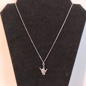 Sign language "I love you" necklace